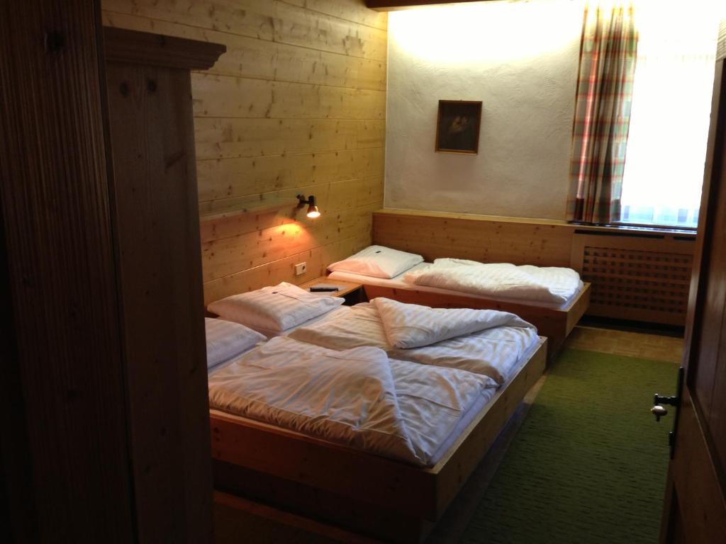 Gasthaus Sonne タルレンツ 部屋 写真